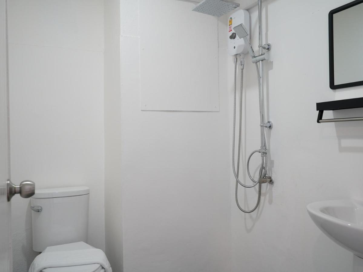 Roomquest It Square Don Mueang Airport Bangkok Exterior foto