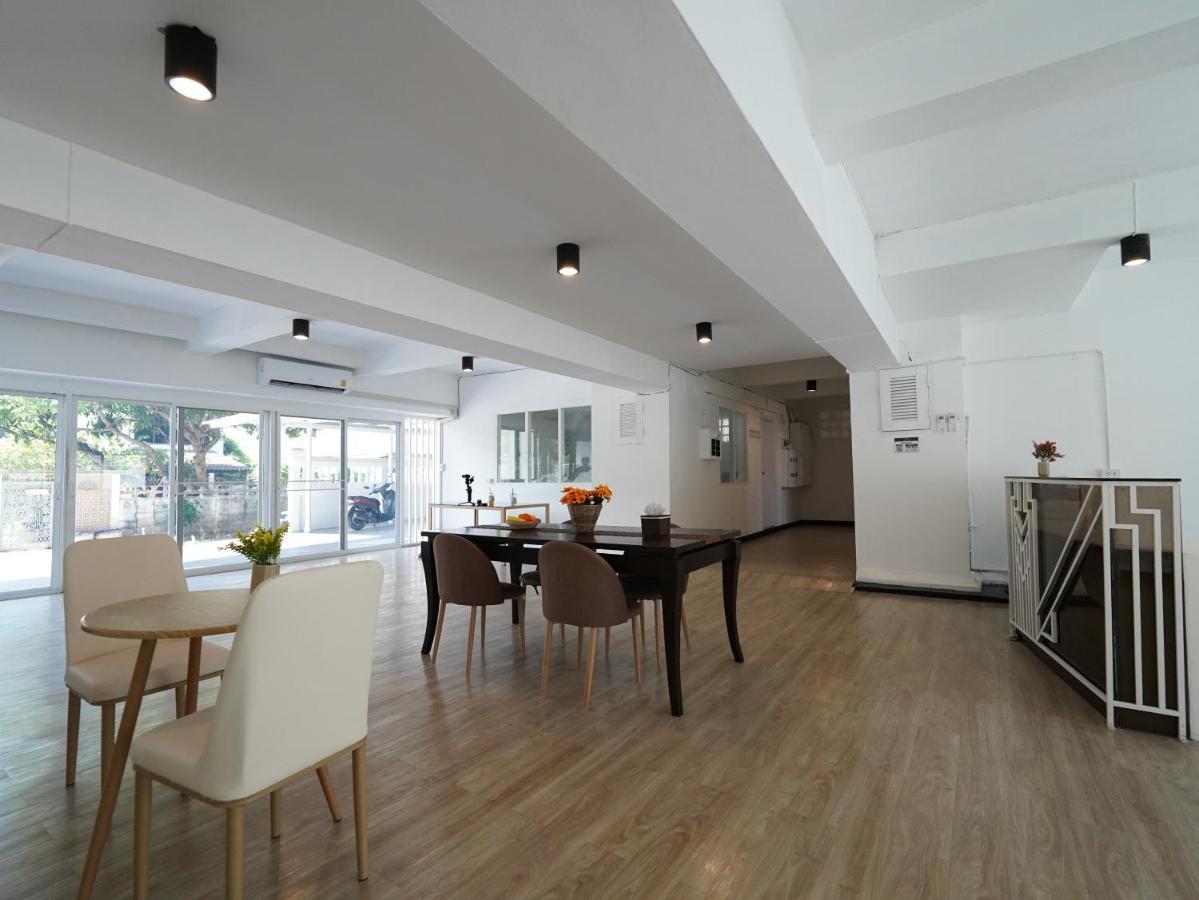 Roomquest It Square Don Mueang Airport Bangkok Exterior foto